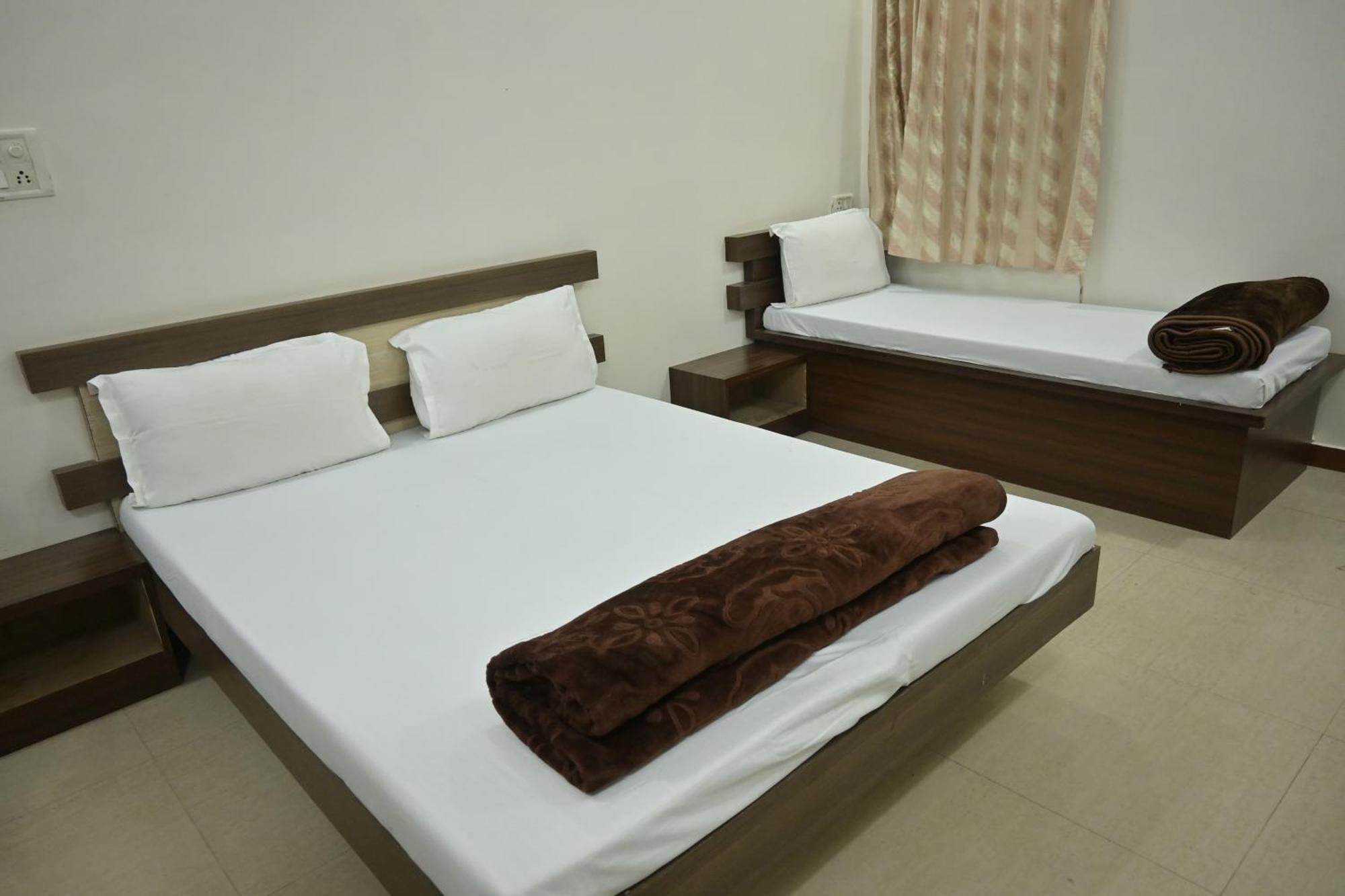 Hotel Roshan Palace Ambaji Luaran gambar