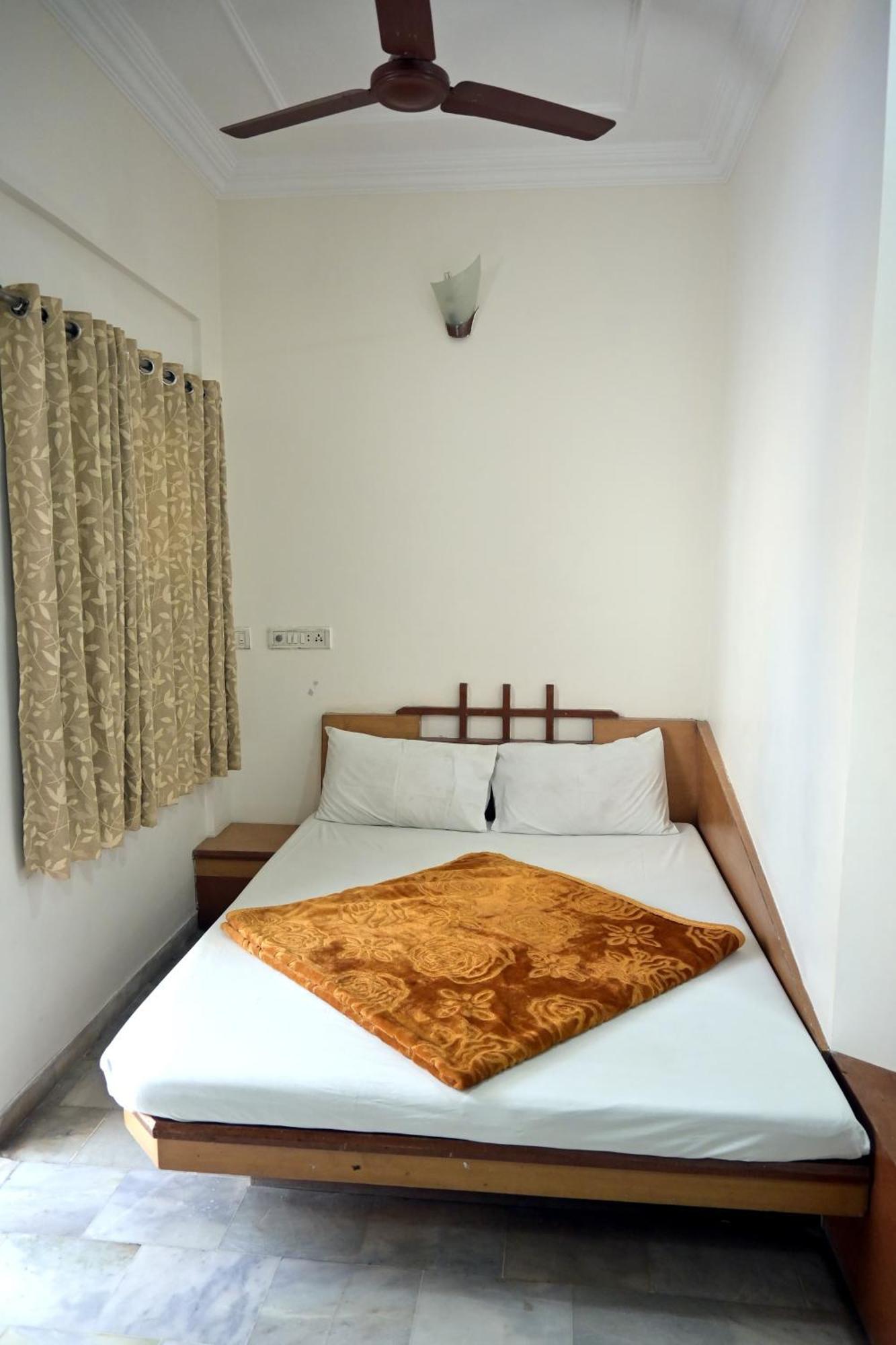 Hotel Roshan Palace Ambaji Luaran gambar